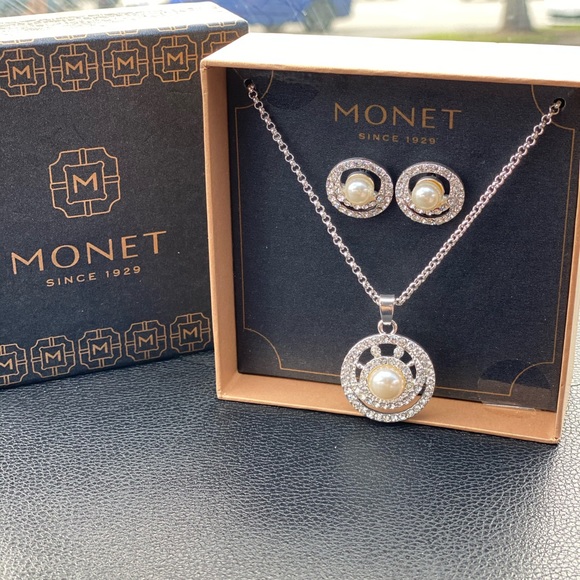 MONET💥NIB💥NECKLACE & EARRINGS SET - Picture 4 of 6